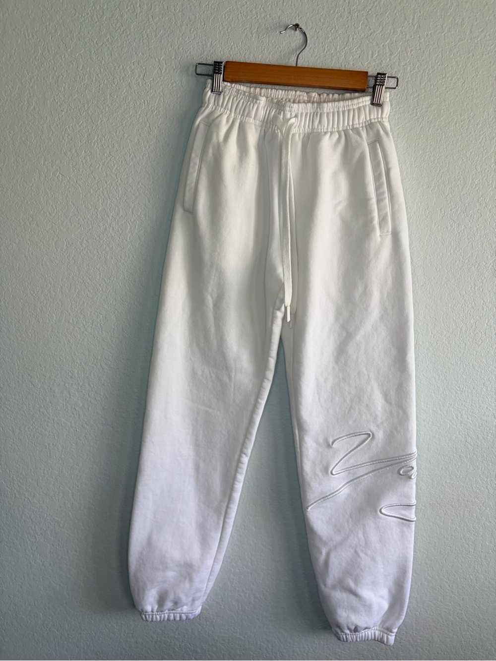 YoungLA T.H.E. Signature White Fleece Joggers, Size X-Small